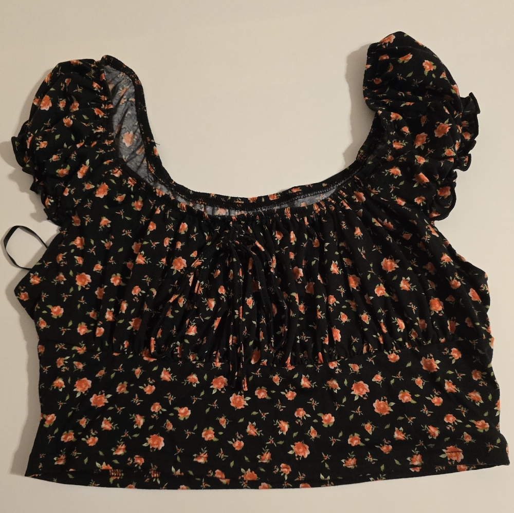 Floral Top - Picture 2 of 6